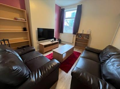 5 Bed Semi-Detached House, Elgin Street, ST4