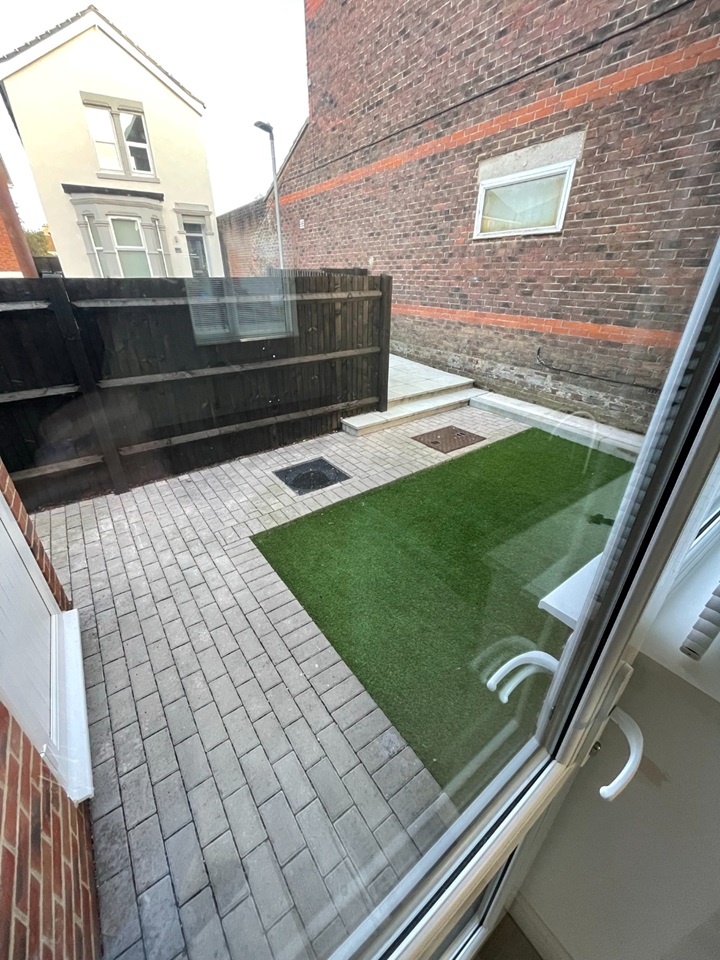 Gosport 1 Bed End Terrace, Brockhurst Road, PO12 To Rent Now for £