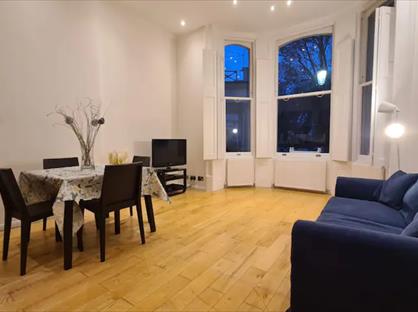 2 Bed Flat, Lexham Gardens, W8