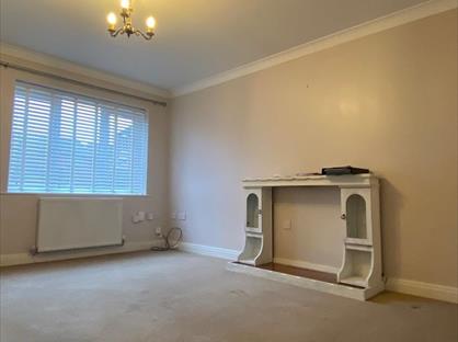 3 Bed Terraced House, Spinners Drive, M28