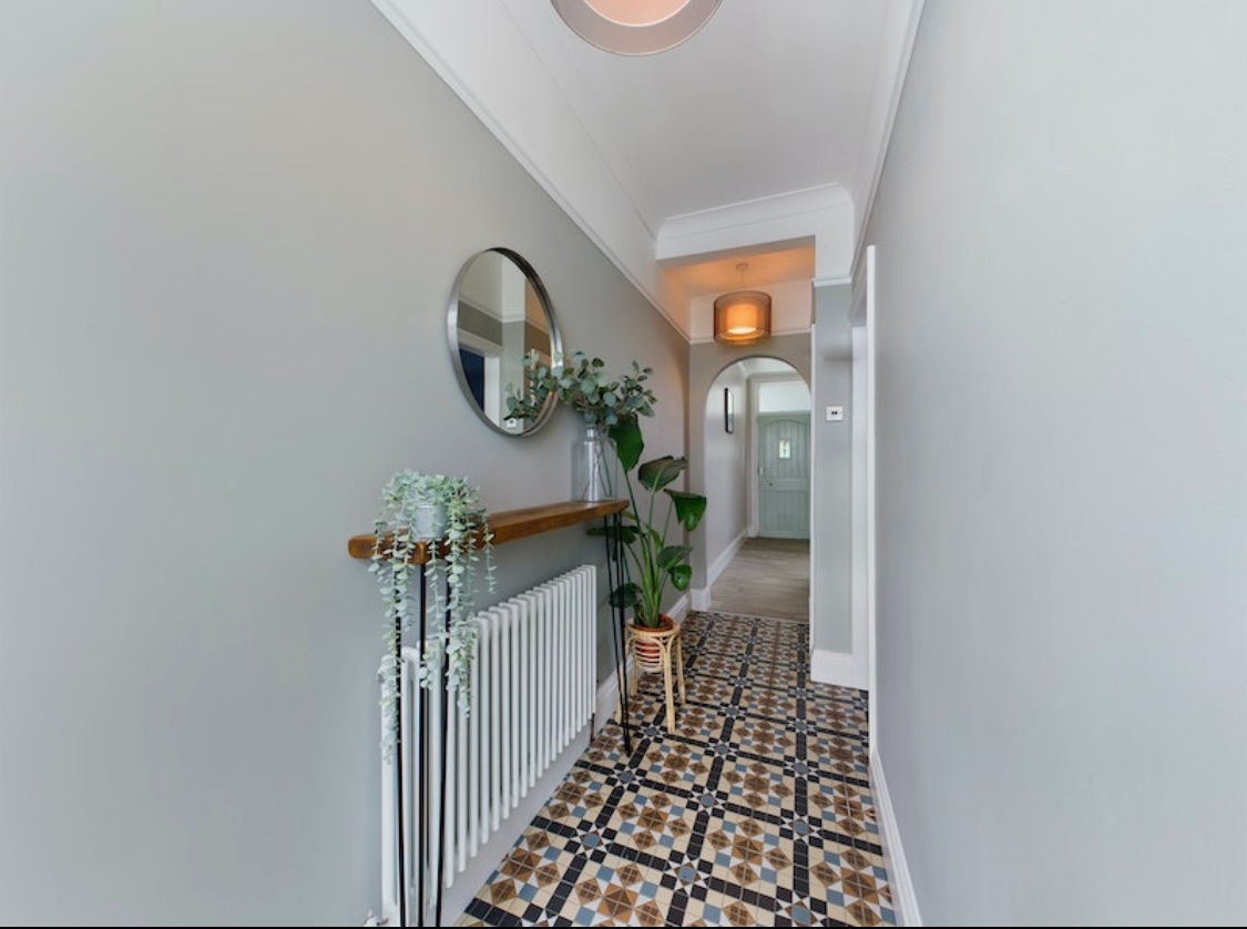 Wrenthorpe, Wakefield 2 Bed Terraced House, Wrenthorpe Lane, WF2 To Rent Now for £950.00 p/m