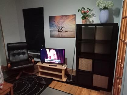 1 Bed Flat, Henderson Street, EH6