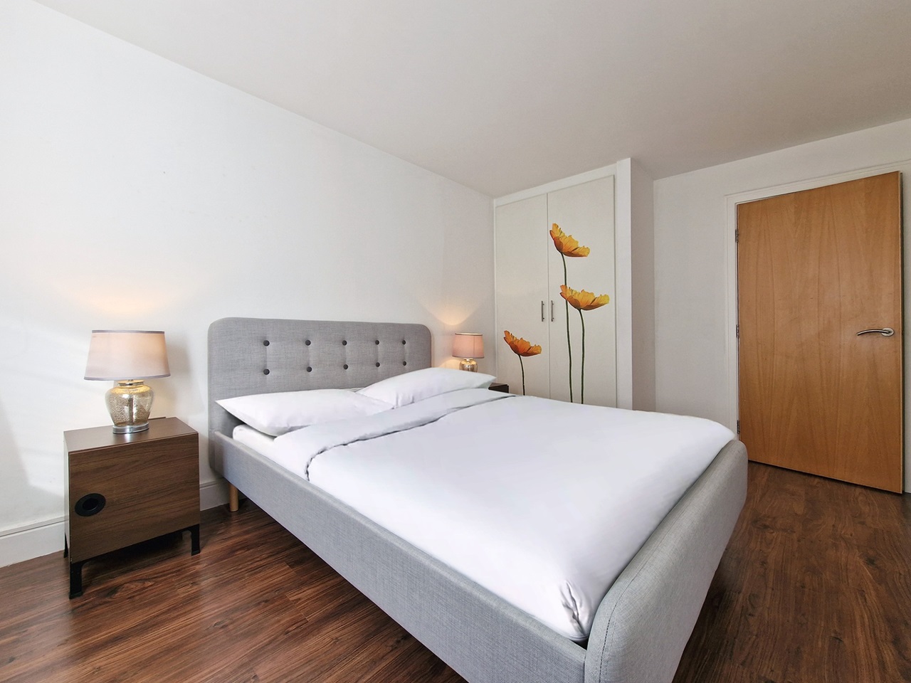 London 1 Bed Flat, Cassilis Road, E14 To Rent Now for £1,900.00 p/m