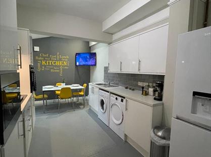 4 Bed Terraced House, Earlsfield Road, L15