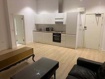 Studio Flat, Buckingham Street, HP20