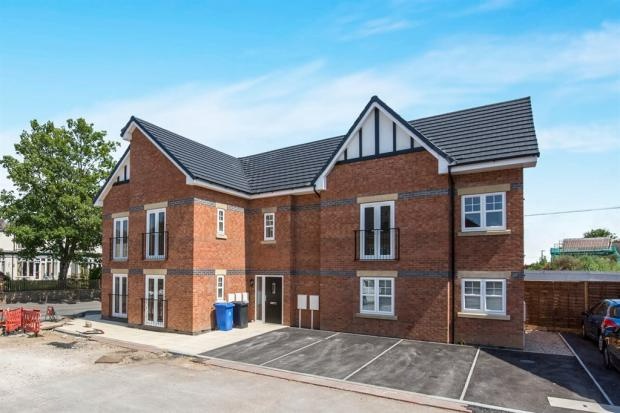 2 Bed Flat, Hatton Mews, DE21 photo 2