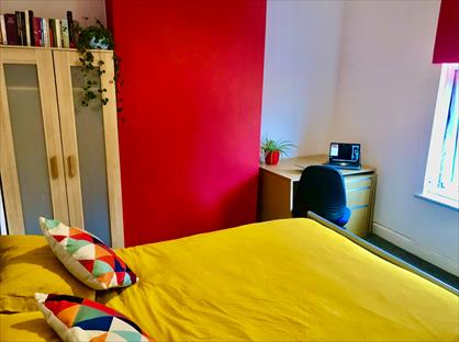 Room in a Shared House, Thornton Road, ST4