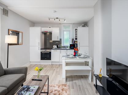 3 Bed Flat, Graeme Road, EN1