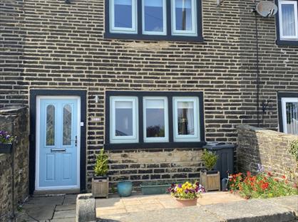 2 Bed Terraced House, Illingworth Road, HX2