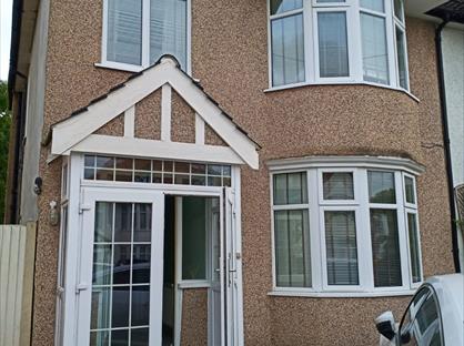 4 Bed Semi-Detached House, Beechwood Avenue, HA2