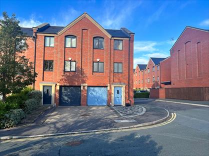 3 Bed End Terrace, Wharf View, CH1