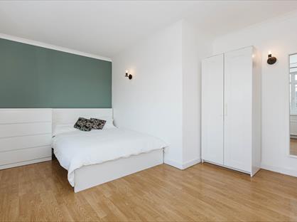 6 Bed Detached House, Cameron Walk, BS7