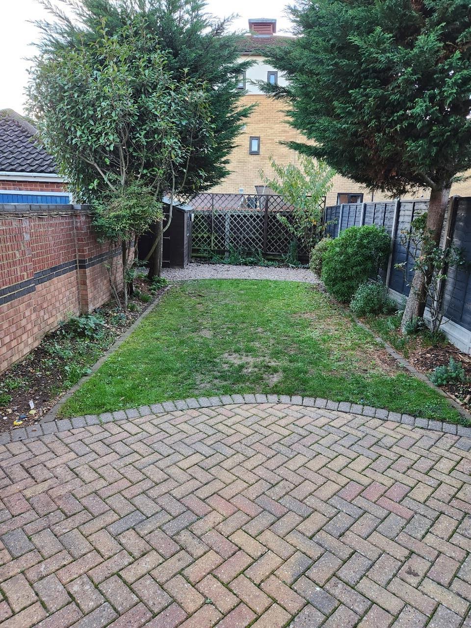 Stevenage 3 Bed SemiDetached House, Augustus Gate, SG2 To Rent Now