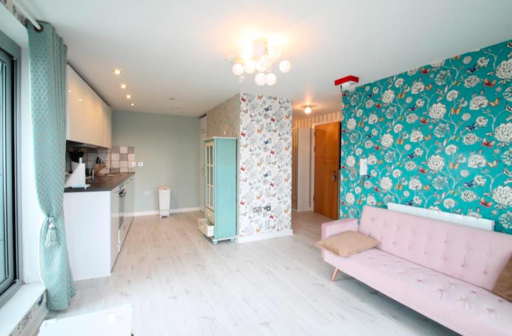 2 Bed Flat, The Picture Works, NG2