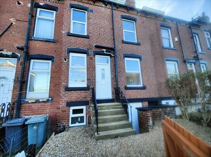 4 Bed Terraced House, Oakley Grove, LS11