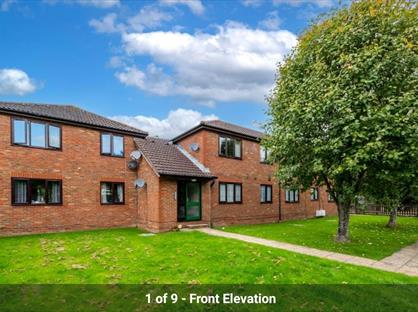 2 Bed Flat, The Oaks, RH6