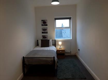 Room in a Shared House, Queen Street, DN22