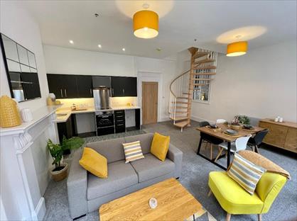 2 Bed Flat, Old Town, HU1