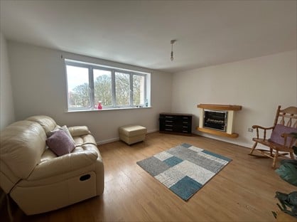 2 Bed Flat, Park Hall, SR2