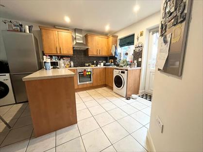 3 Bed Detached House, Chestnut Place, NG9