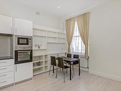 1 Bed Flat, Oakley Street, SW3