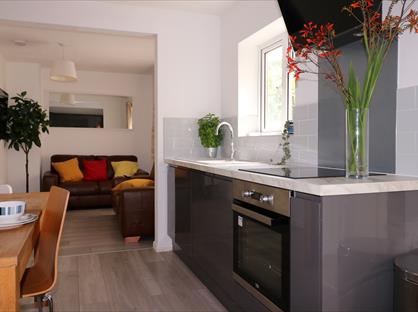 5 Bed Terraced House, Cotswold Road, BA2