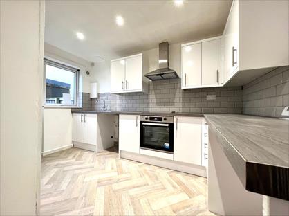 3 Bed End Terrace, Rylestone Close, DL5