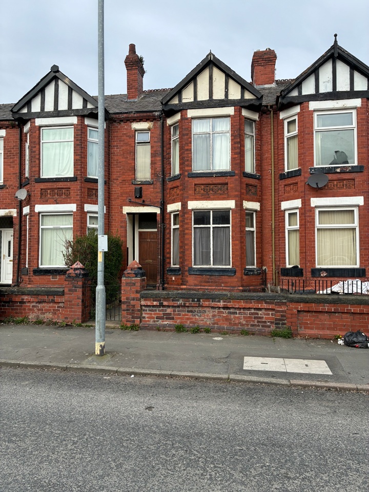 5 Bed Terraced House, Daisy Bank Road, M14