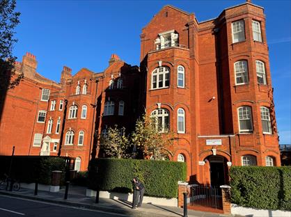 1 Bed Flat, Ravenscourt Park, W6