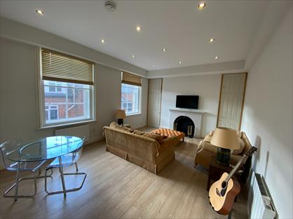 1 Bed Flat, Belgrave Court, LS1