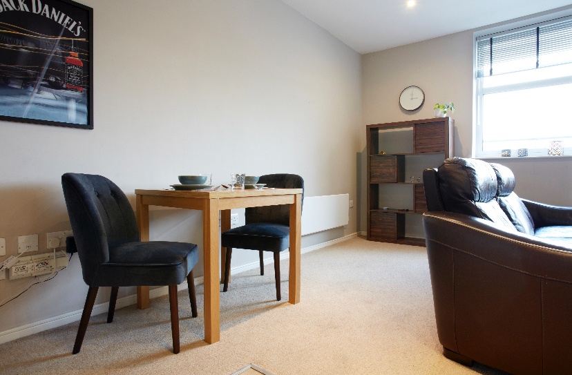 2 Bed Flat, East Street, LS9 photo 3