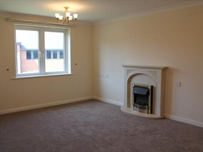 2 Bed Flat, Goulding Court, HU17