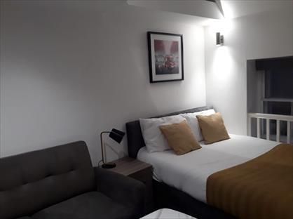 Studio Flat, Studio 8 The Square, DN22