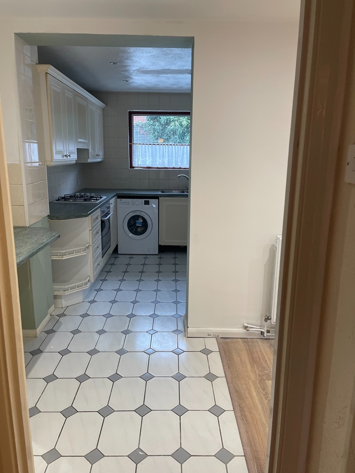 Flackwell Heath, High 5 Bed Terraced House, Heath Lawn, HP10