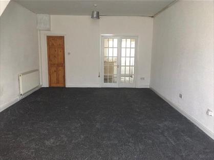 Studio Flat, Bright Street, M26