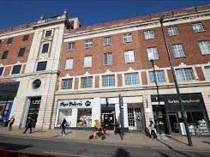 1 Bed Flat, The Headrow, LS1