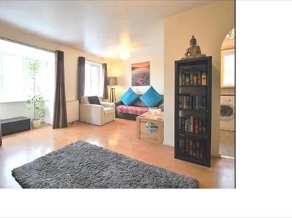 2 Bed Flat, Lee, SE12
