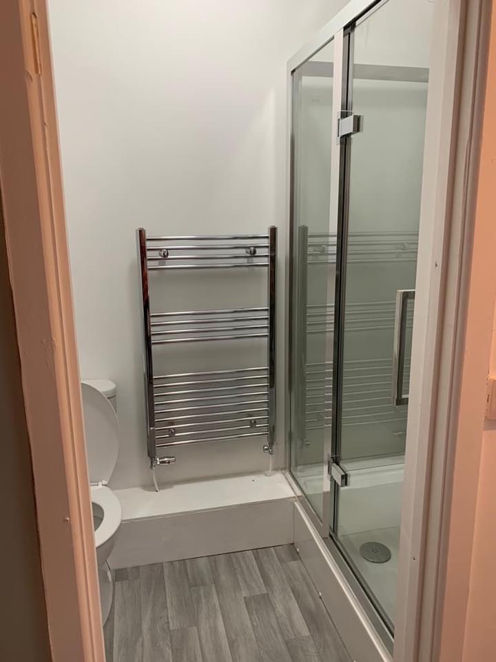 Chadderton, Oldham 2 Bed Terraced House, Garforth Street, OL9 To