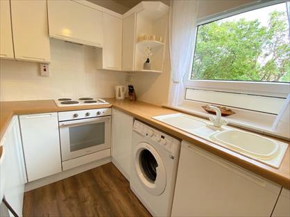 2 Bed Flat, Teviot Street, FK1