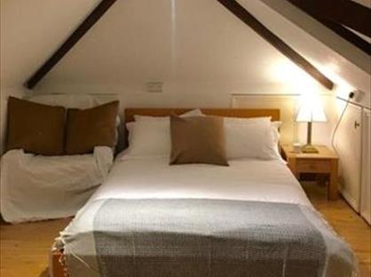 Room in a Shared House, Tolworth Rise North, KT5