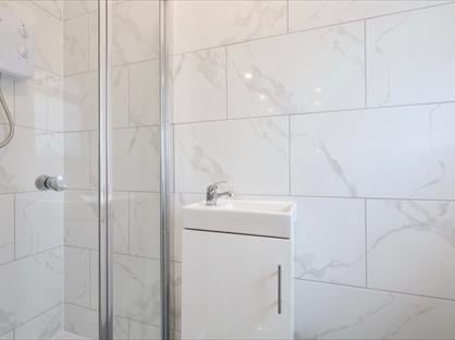 Studio Flat, Floriston Avenue, UB10