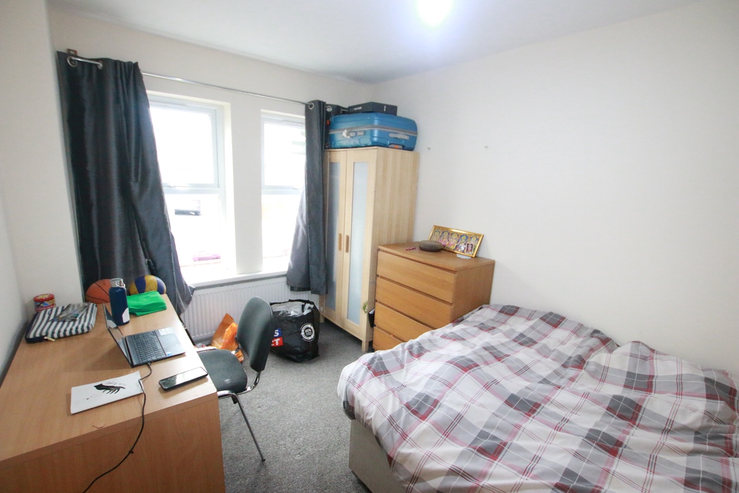 Additional image 11 of 5 Bed Terraced House, Pitcroft Avenue, RG6, N1 7GU
