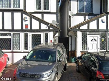 3 Bed Semi-Detached House, Station Road, BR6