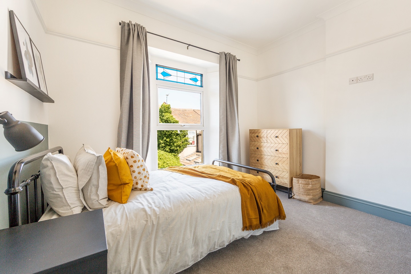 Staple Hill, Bristol Room in a Shared House, High Street, BS16 To