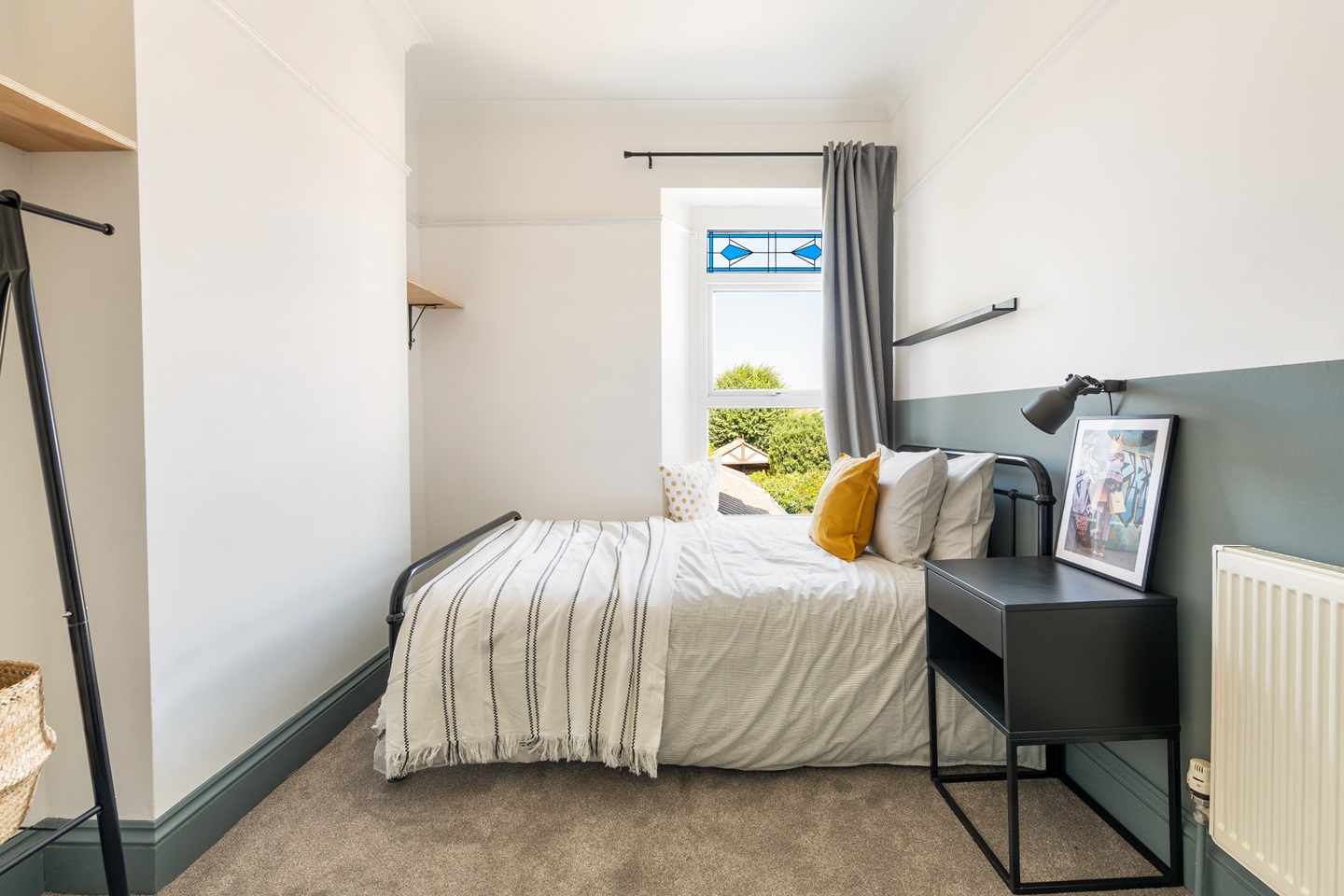 Staple Hill, Bristol Room in a Shared House, High Street, BS16 To