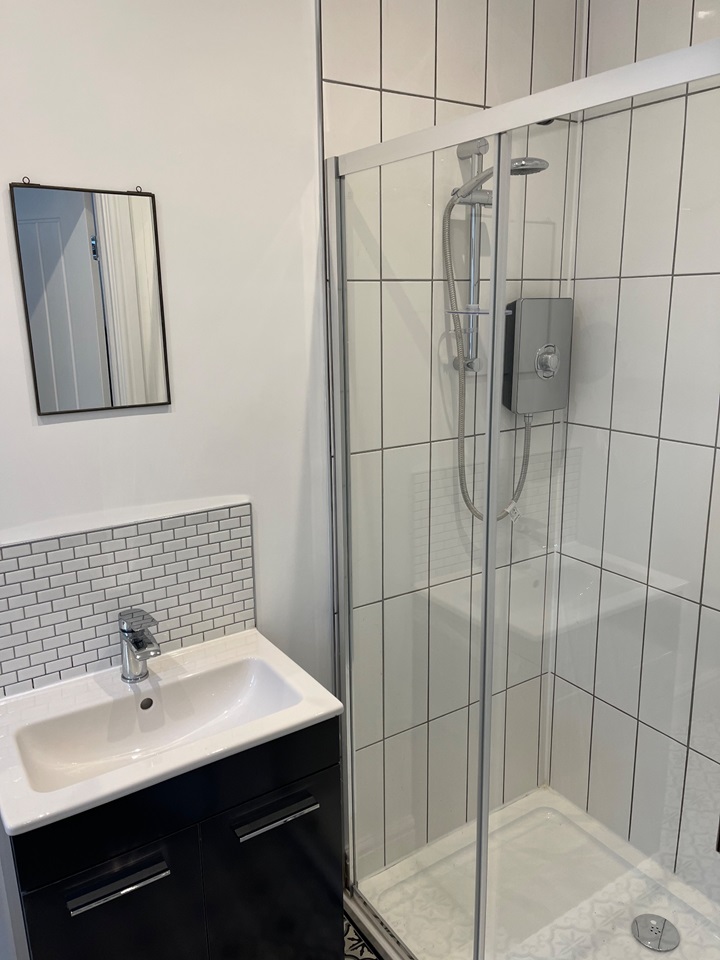 Cardiff 1 Bed Flat, Whitchurch Road, CF14 To Rent Now for £800.00 p/m