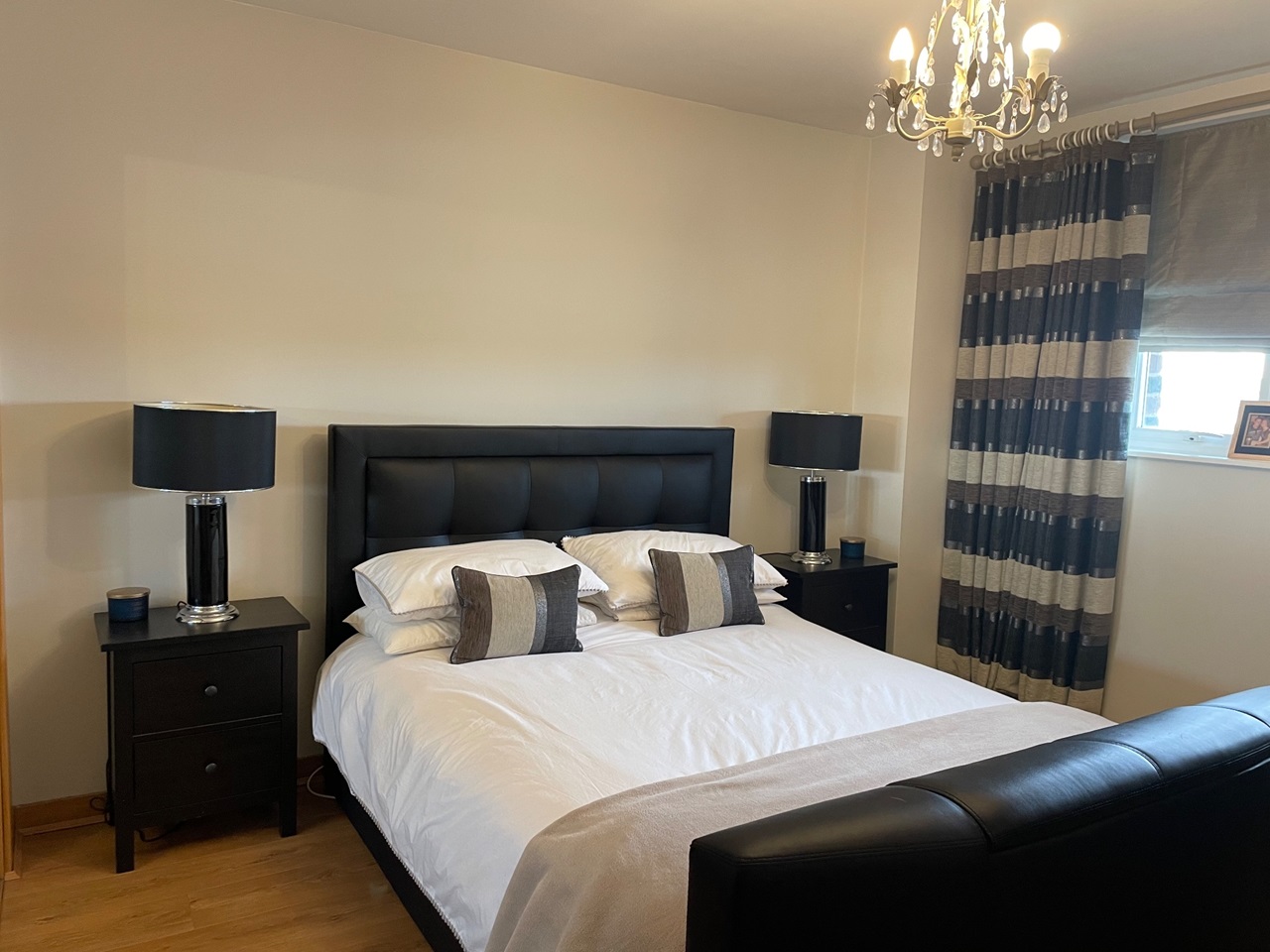 2 Bed Penthouse, Wallasey, CH41 photo 4