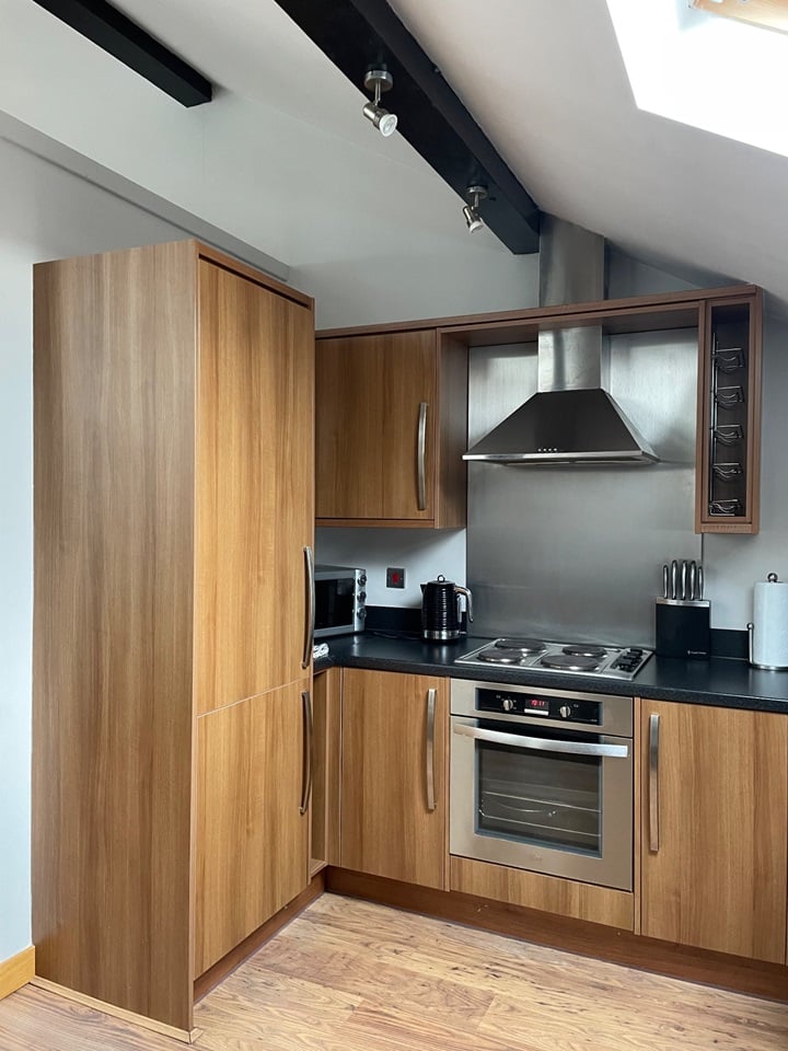2 Bed Penthouse, Wallasey, CH41 photo 5