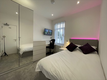 5 Bed Terraced House, Kingswood Road, ME7