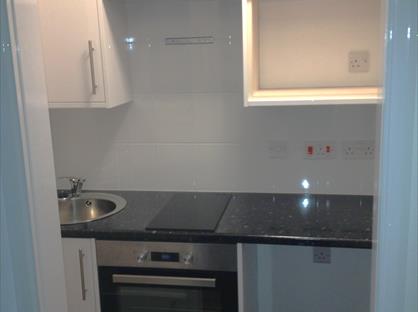 Studio Flat, Selborne Road, WR1